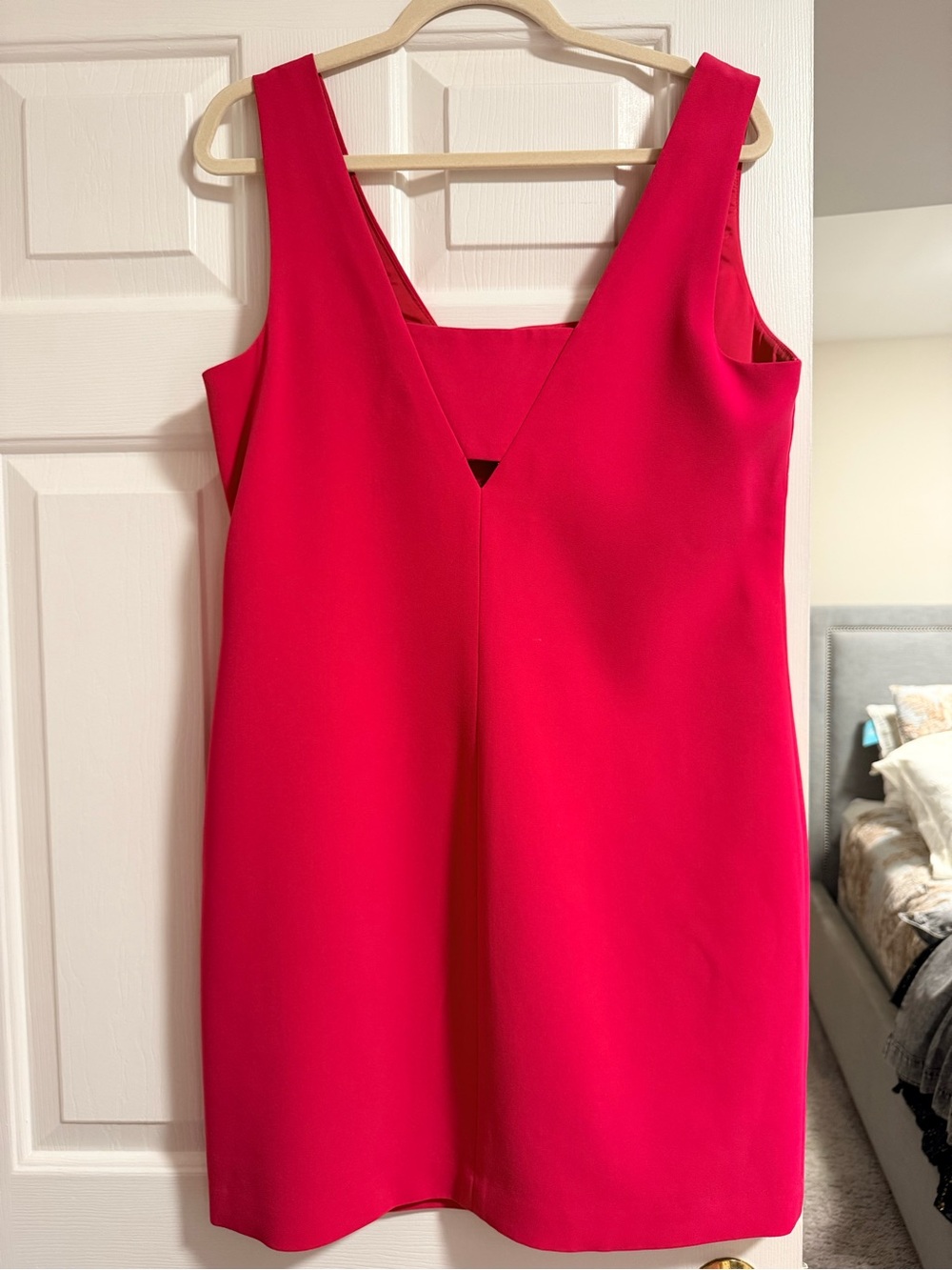 Trina Turk Vibrant Pink V-Neck Sleeveless Mini Shift Dress with keyhole